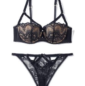 Adore Me Push Up Bra w/ Medium Black Lace Thong